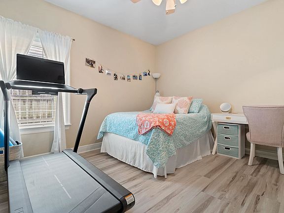 5th image of 1215 E Hatton St