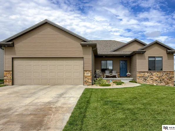 1277 Stephen Cir, Wahoo, NE 68066