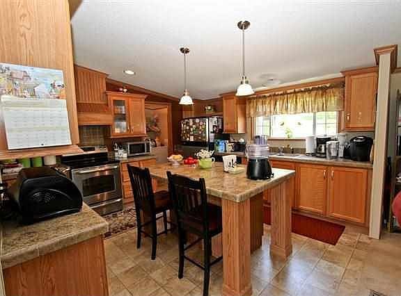 3rd image of 1643 Bullard Dr