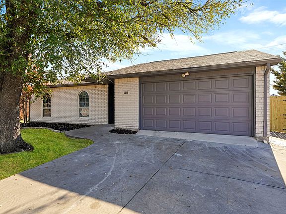 2nd image of 5516 Maple Ln