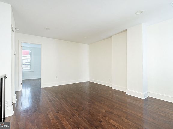 3rd image of 2238 Ellsworth St Floor 2