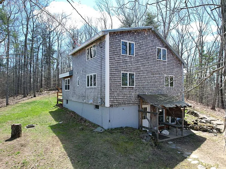 70 Ledge Farm Rd #B — Photo 2