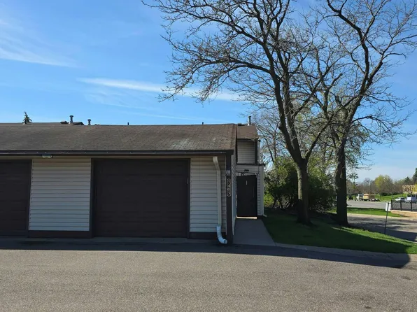 7403 142nd Street Ct W, Apple Valley, MN 55124