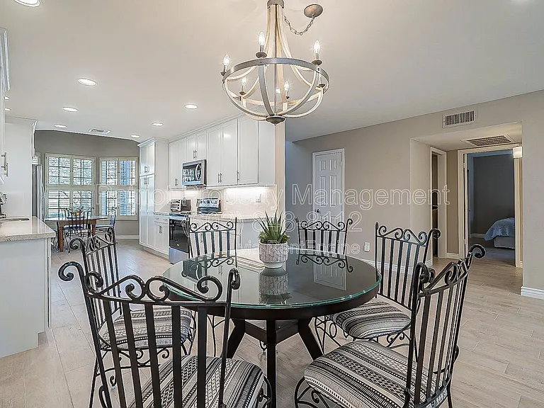 10527 E Fanfol Ln — Photo 4