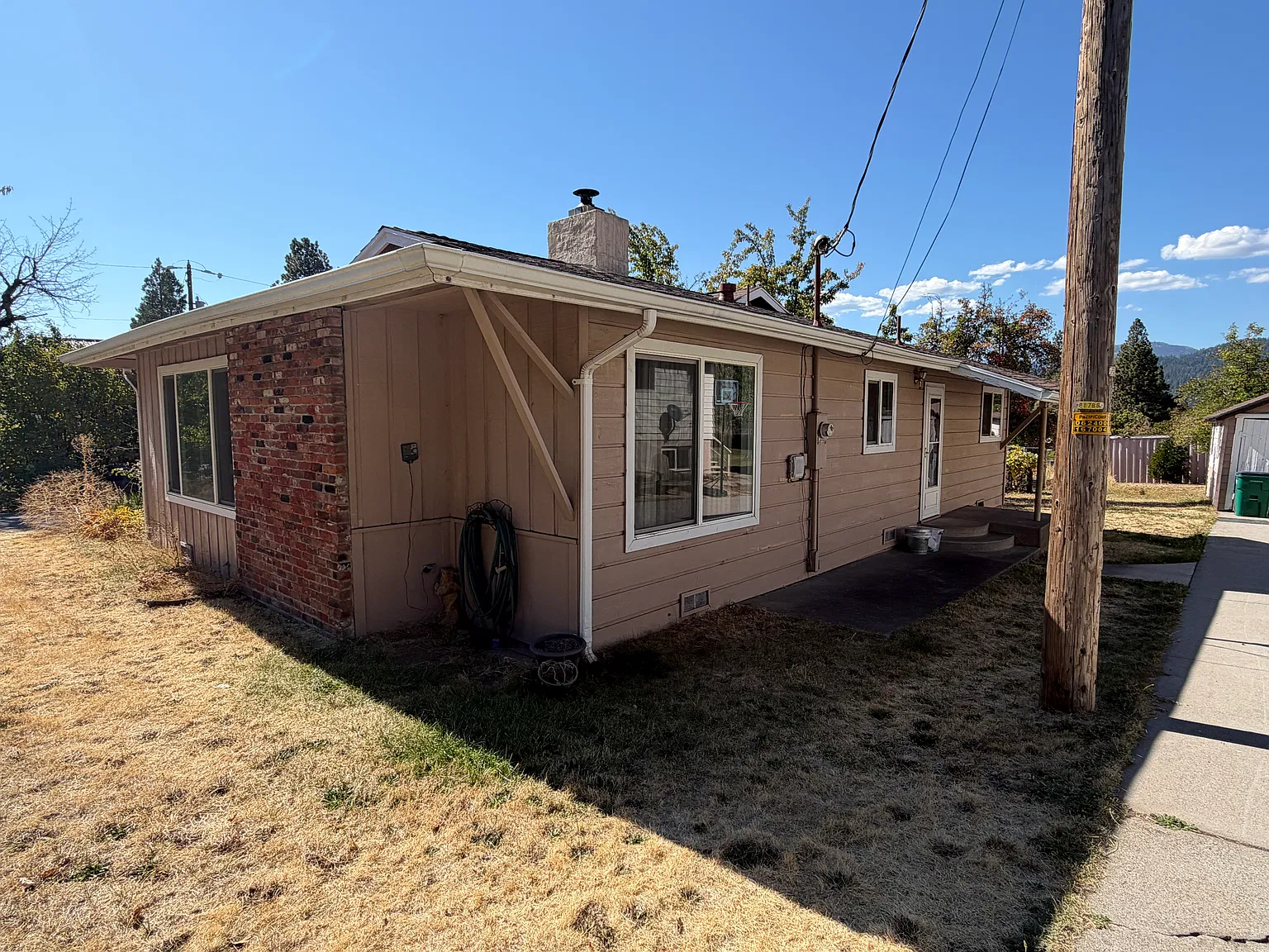 3/1 located on South side of town! — Photo 4