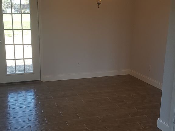 2nd image of 4808 Henry St