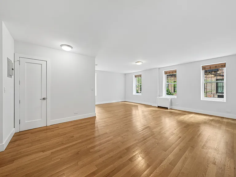 930 Ogden Ave #11 — Photo 5