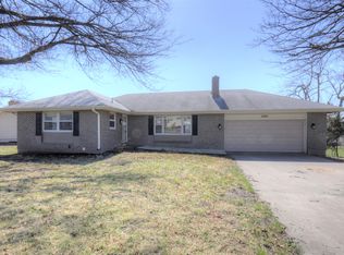 17611 E Susquehanna Dr, Independence, MO 64056