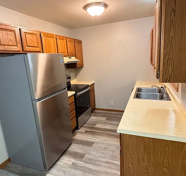 2428 Spooner Ave — Photo 13