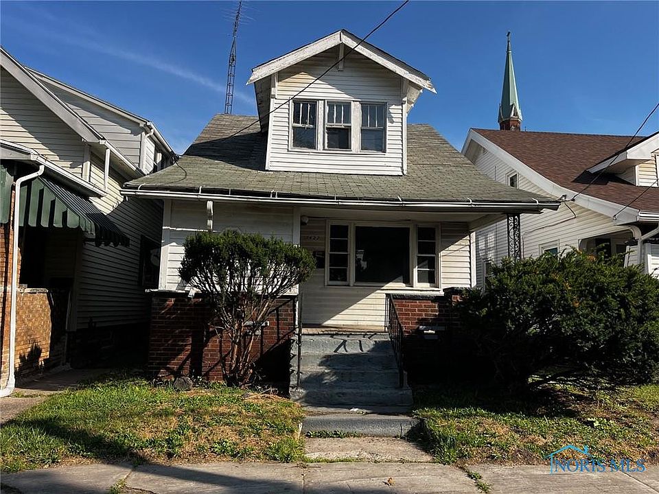 1st image of 1422 Tecumseh St