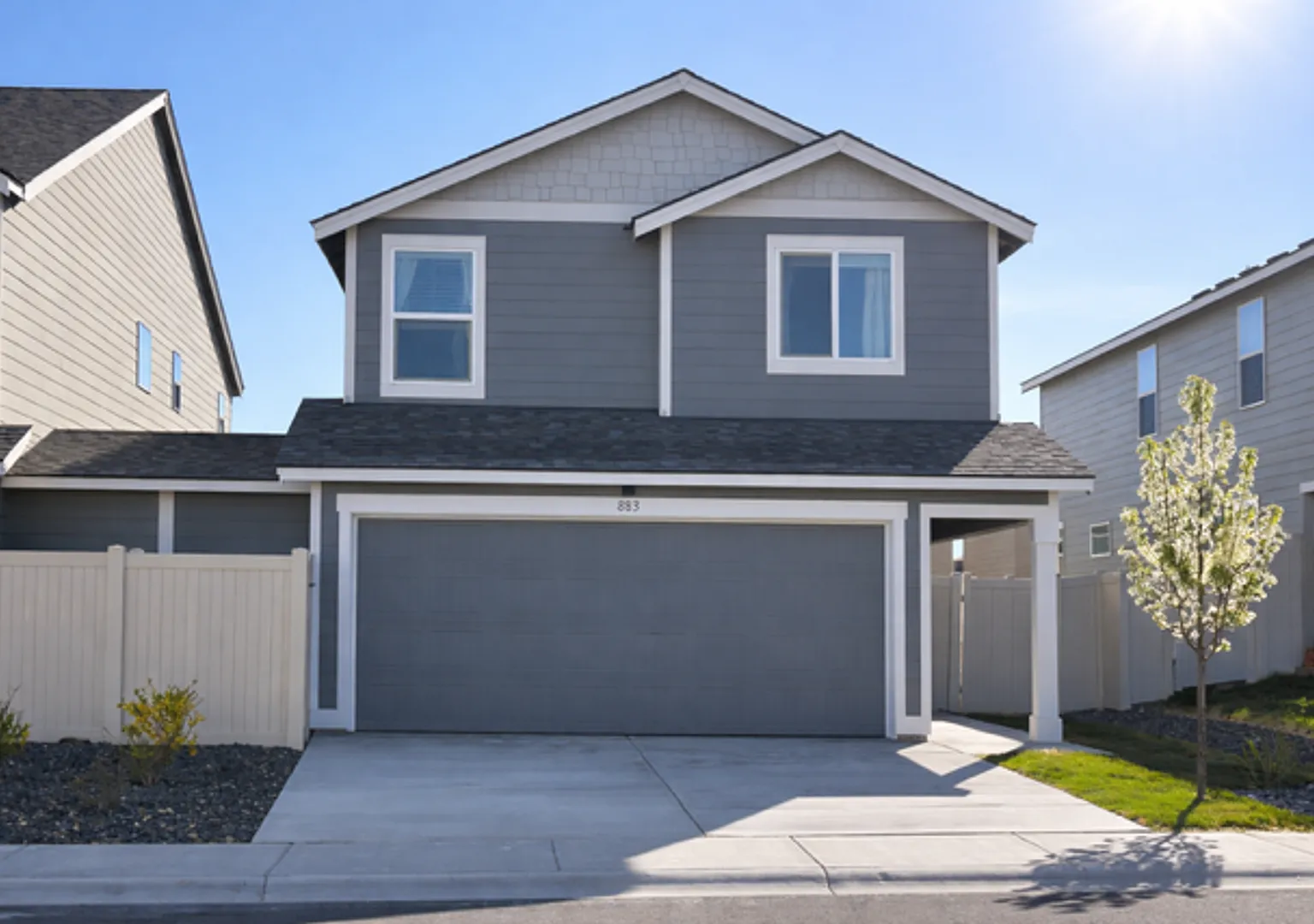 Brand New & Beautiful! 3 bed/2.5 ba + Loft! Fully Fenced Yard, Upgraded Interior Features! — Photo 2