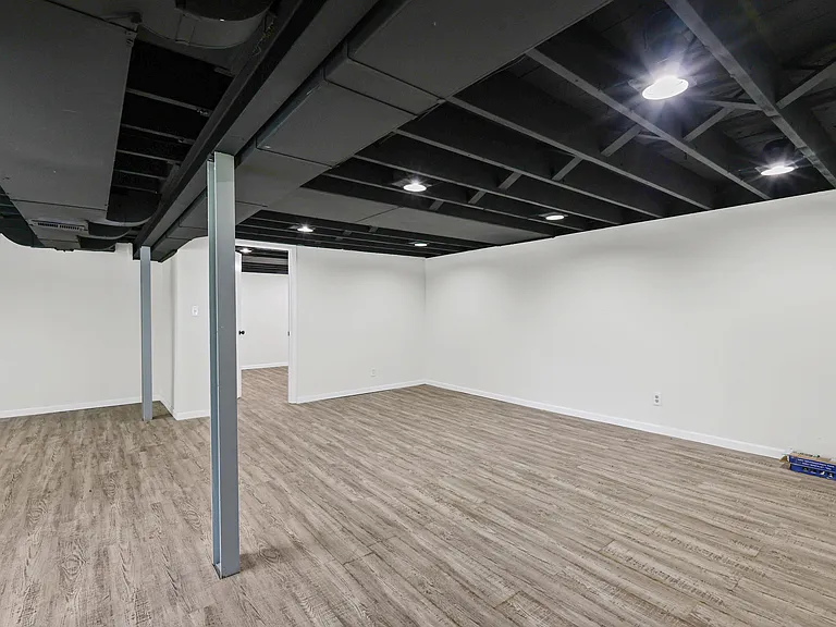 10325 Lookaway Dr — Photo 43