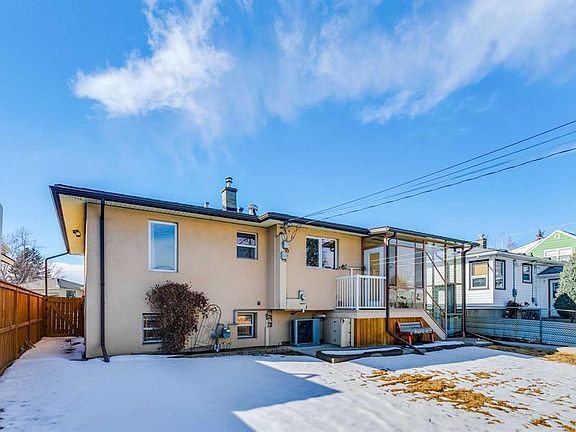 2nd image of 1228 W Richland Rd NE