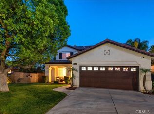 29053 Raintree Ln, Santa Clarita, CA 91390