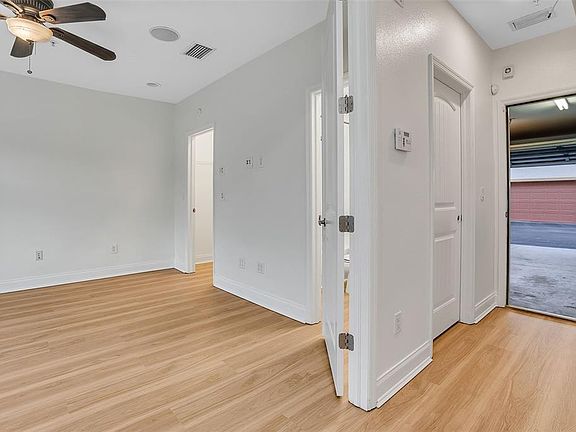 5th image of 111 N ALBANY AVENUE #16