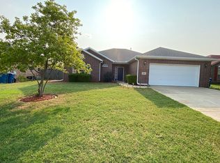 1902 SW Sequoia St, Bentonville, AR 72712