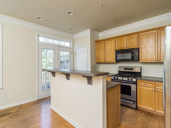 2nd image of 1755 Highlands View Dr SE #30