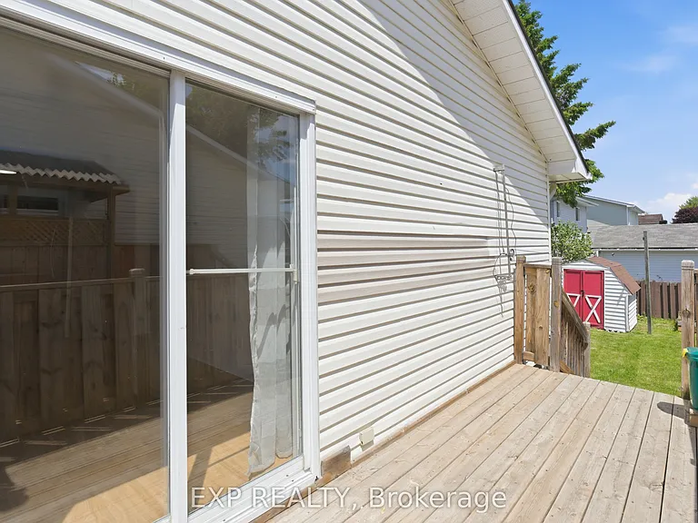 901 Morris St — Photo 30