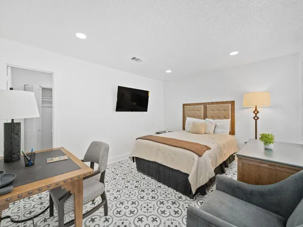 (undisclosed Address), Houston, TX 77084