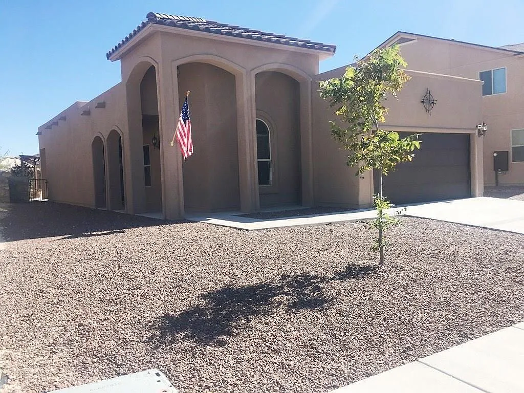 Building Photo - 3716 Loma Cortez Dr