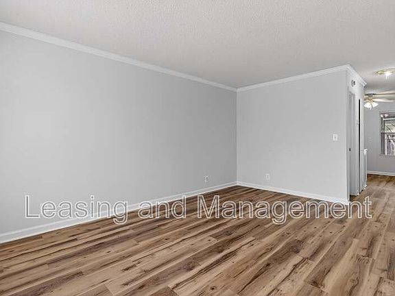 4th image of 6248 Lucille Dr #15F