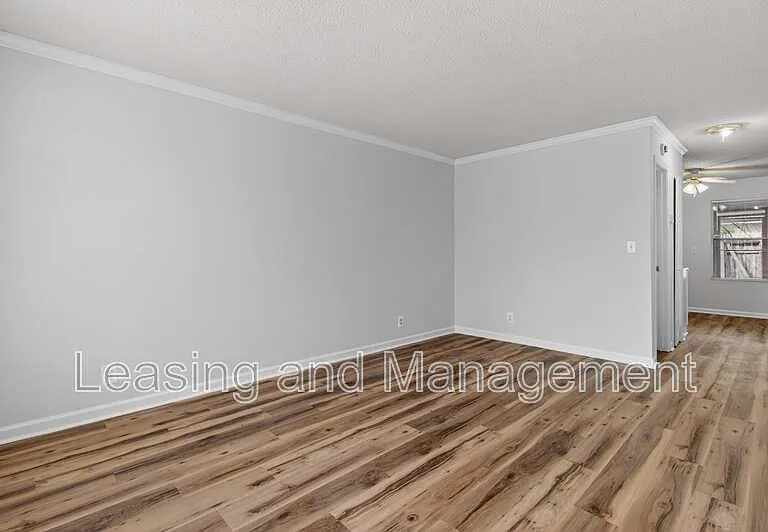 6248 Lucille Dr #15F — Photo 4