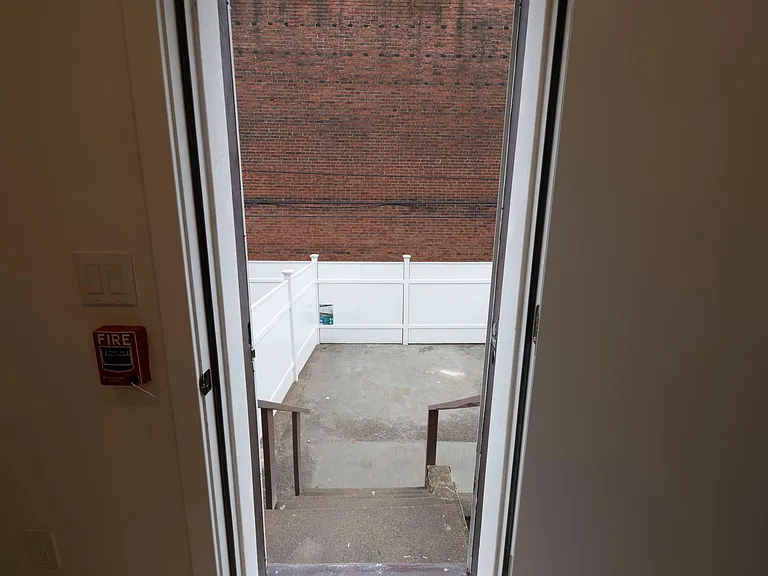 4902 Chestnut St #104 — Photo 12