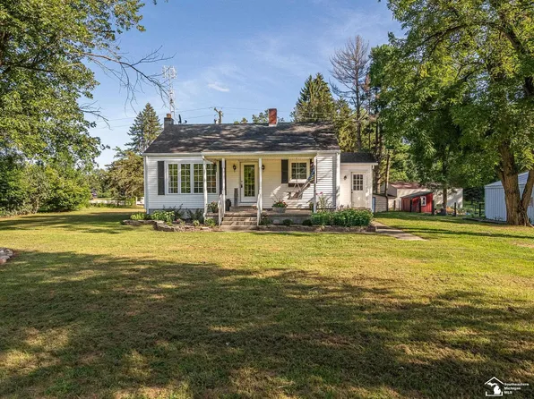 16325 Dixon Rd, Petersburg, MI 49270