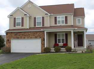 7812 Narrow Leaf Ct, Blacklick, OH