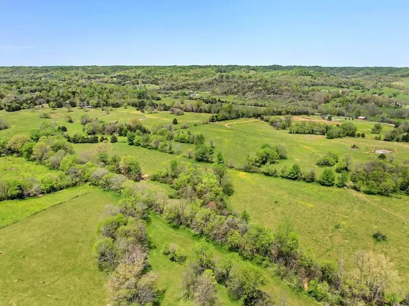 290 Gladdice Rd, Pleasant Shade, TN 37145