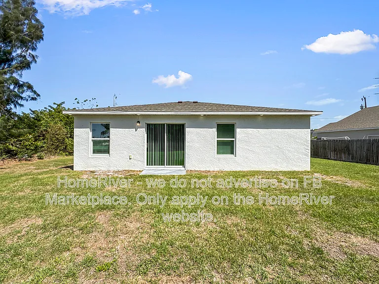 212 NW 1st St — Photo 19