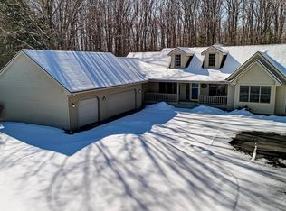 9525 Westwood Dr, Traverse City, MI 49685