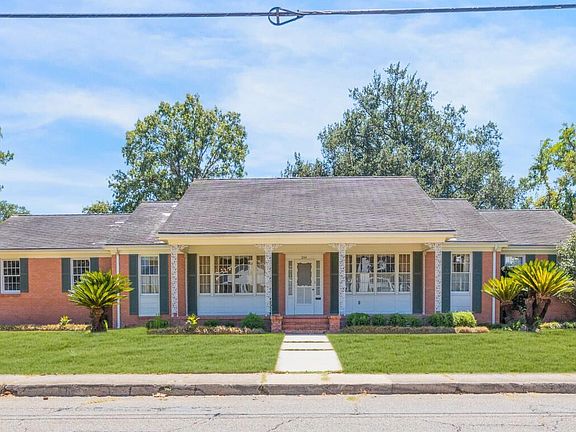 5th image of 244 Duperier Ave