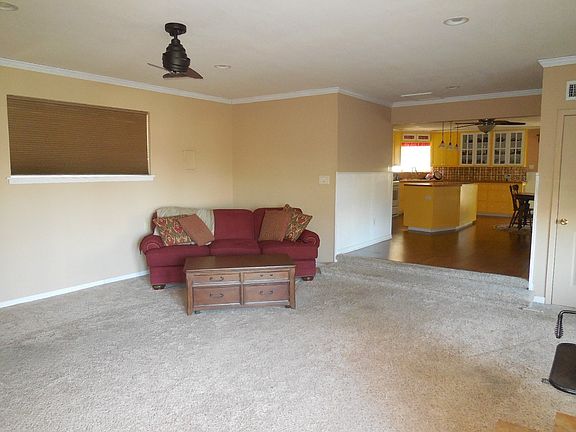 3rd image of 209 Breckenridge Hwy