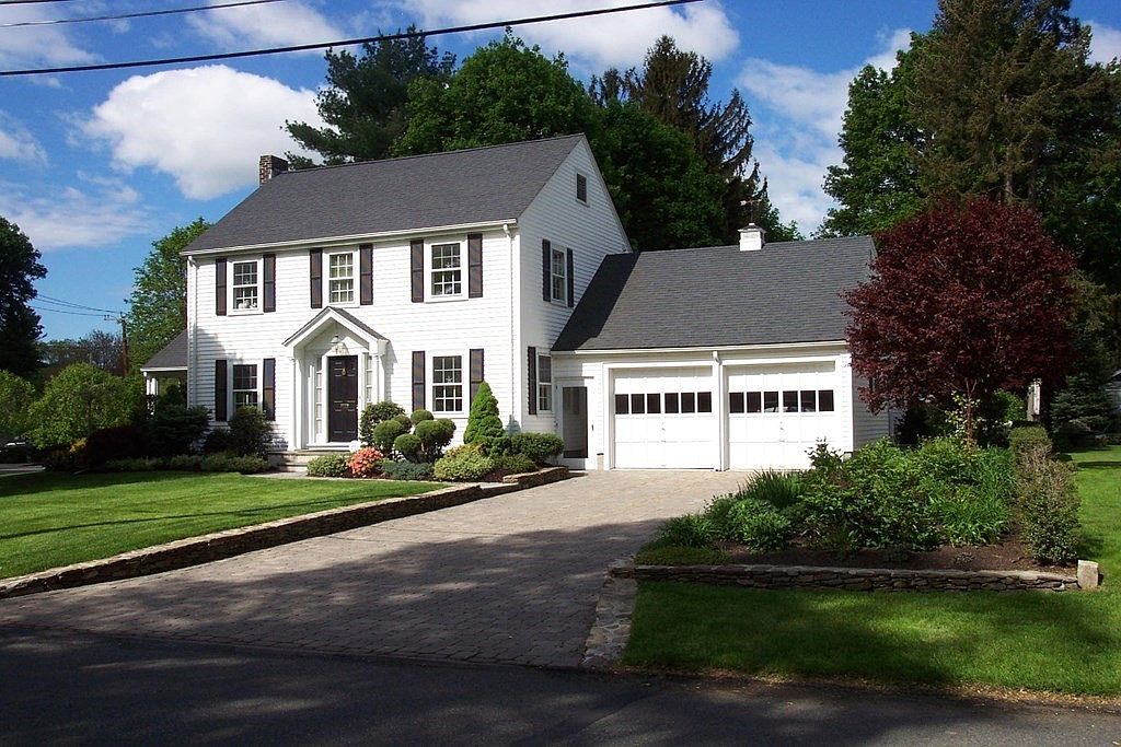 2 Cavanagh Rd, Wellesley Hills, MA 02481 Zillow