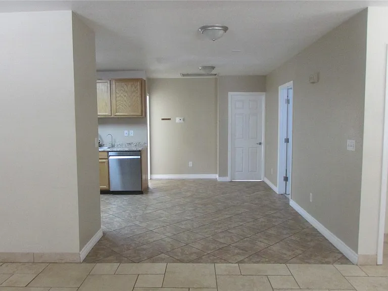 548 Ramar Rd — Photo 11