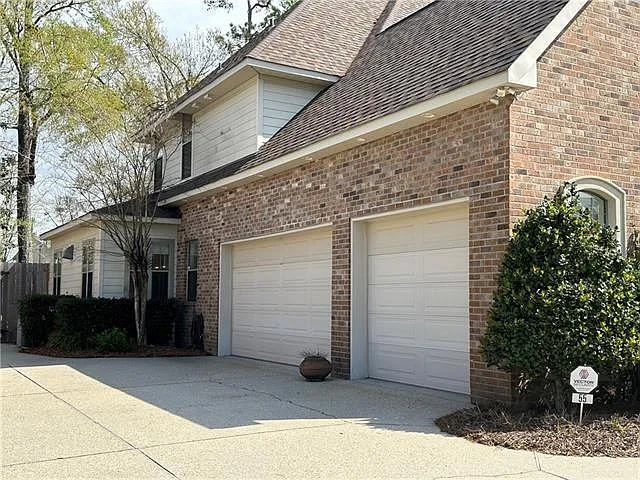 55 Bretton Way — Photo 35
