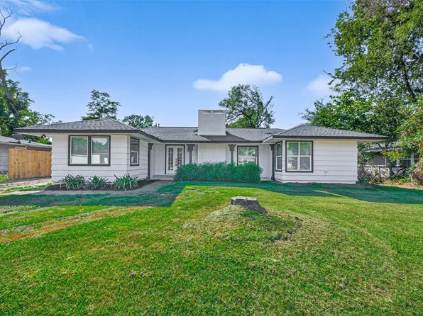 1609 N Pacific St, Conroe, TX 77301