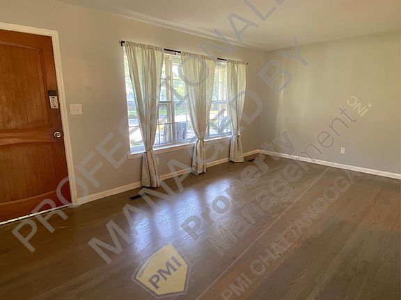 4th image of 4306 Thunderbird Dr