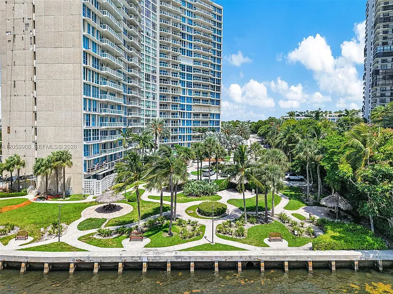 2451 Brickell Ave #5G — Photo 53