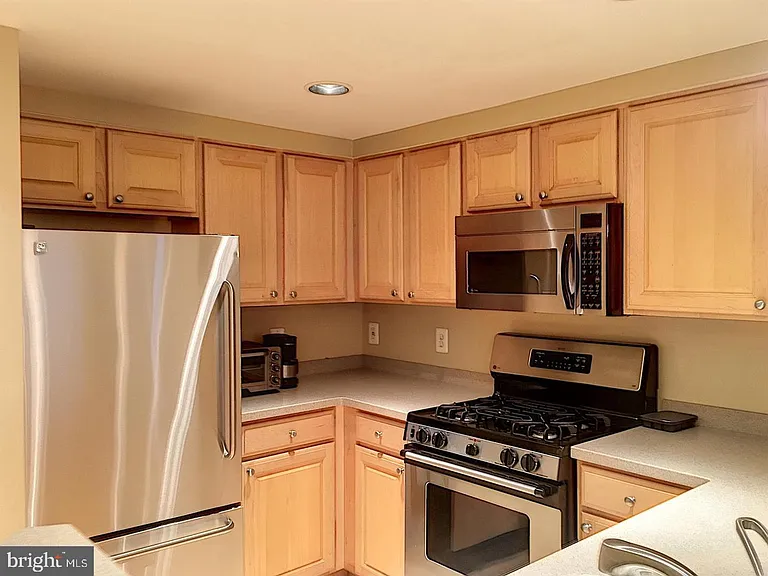 3830 9th St N #103W — Photo 3
