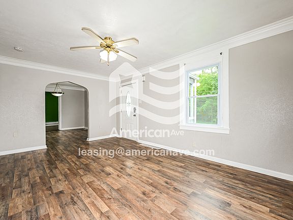 2-Living Room