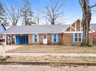 6765 Henredon Dr, Memphis, TN 38141