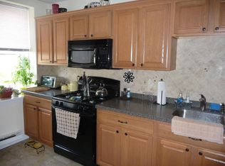 39 Glen Ridge Ave APT 2, Montclair, NJ 07042