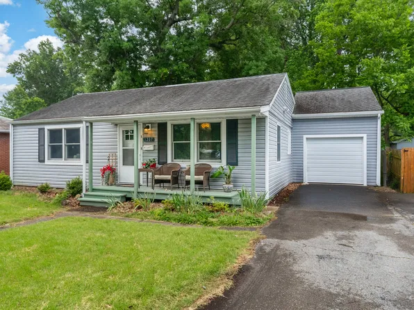 1207 W Hill Ave, Carbondale, IL 62901