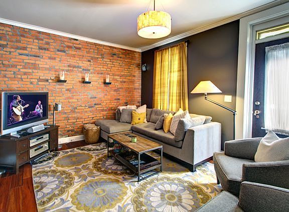 This living room is the perfect place to relax and unwind.