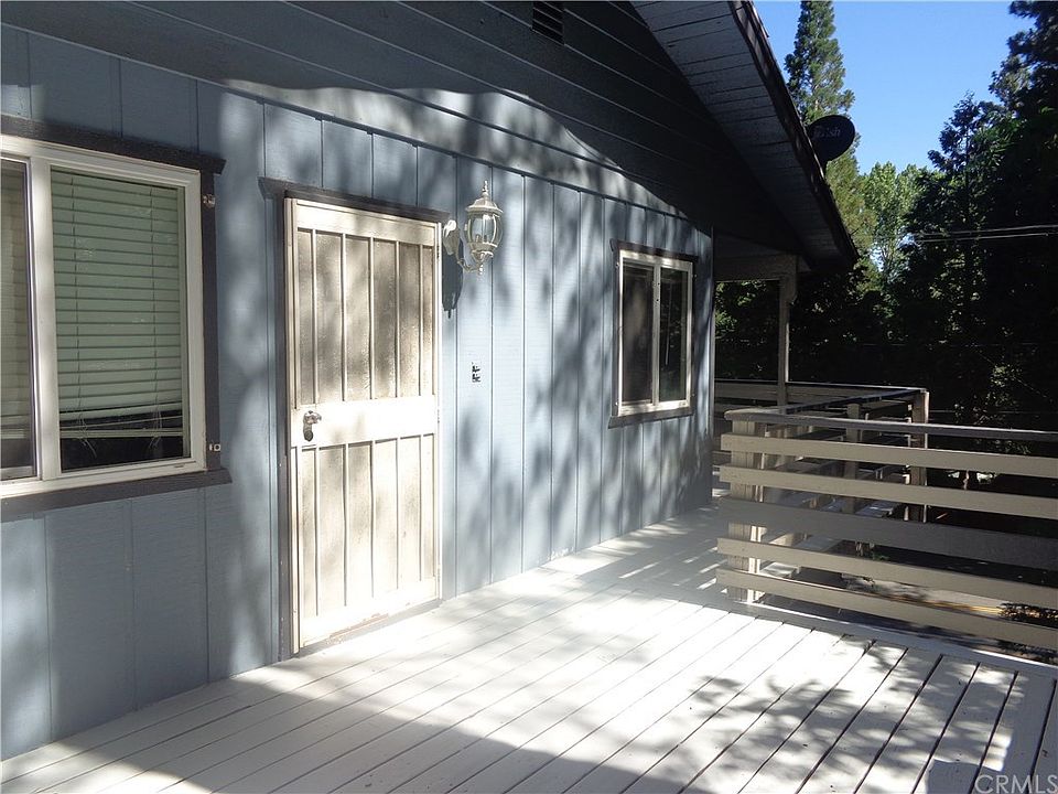 1st image of 22795 Waters Dr