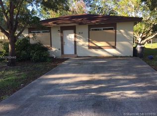 910 SW 7th Pl, Florida City, FL 33034
