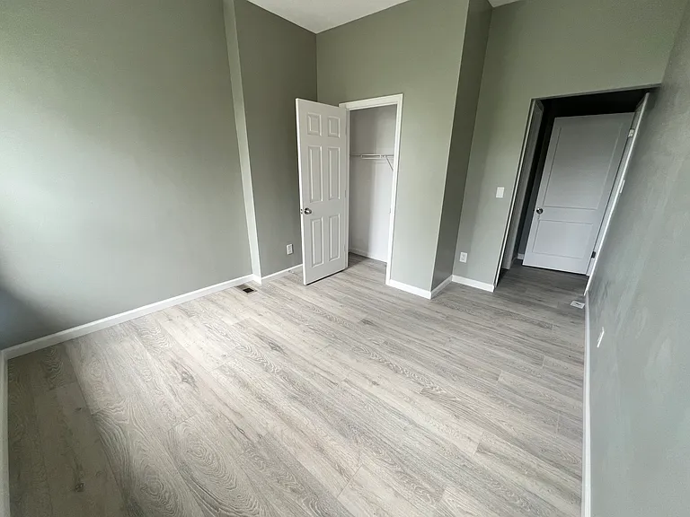 912 Adelaide St #204 — Photo 3