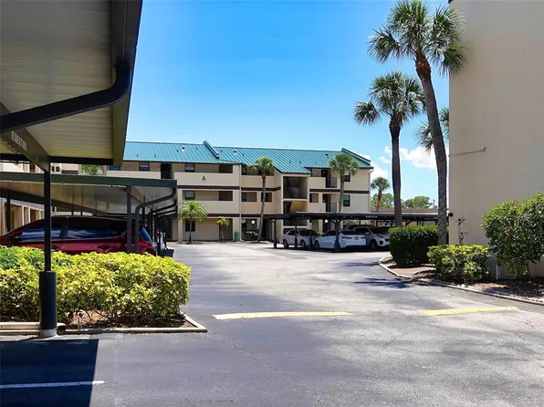 2395 Harbor Blvd APT 203, Pt Charlotte, FL 33952